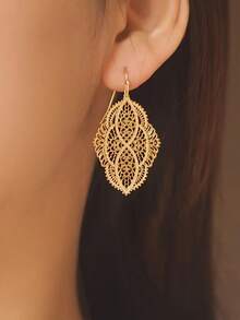 1 Pasang Anting-Anting Wanita Model Daun Berongga Gaya Bohemian, Cocok untuk Liburan dan Pemakaian Sehari-hari - daun - View 1