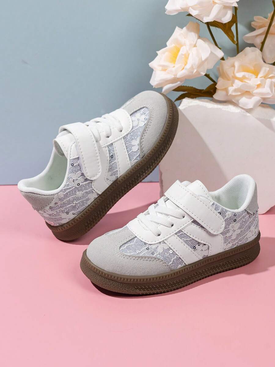 1 Paar Mädchen Trainingsschuhe mit Blumenmuster, Spitze und Pailletten, Klettverschluss, vielseitiger neuer Stil, atmungsaktive Freizeitschuhe für Kinder für Schule, Park, Einkaufen