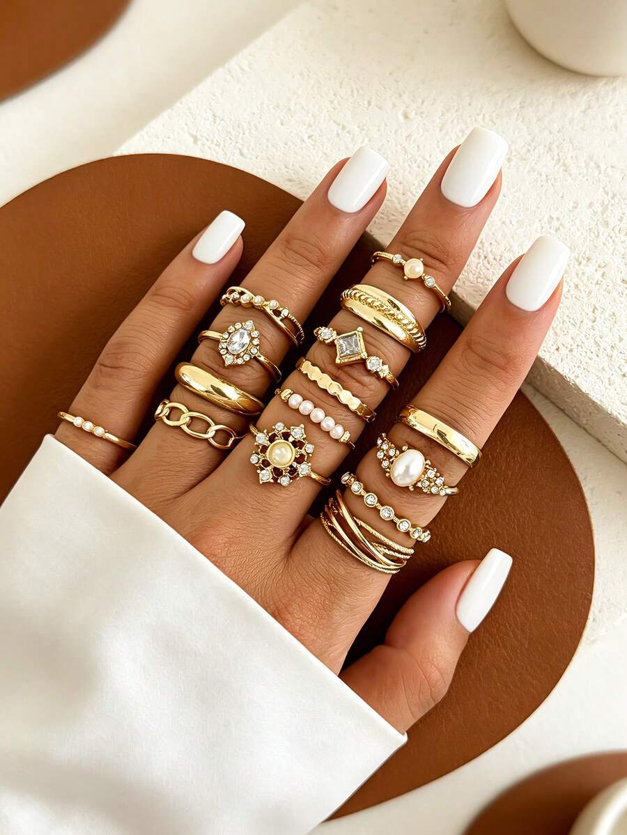 Juego de 15 anillos apilables para mujer con perlas falsas vintage y strass, banda geométrica lisa dorada, cristal cuadrado y cadena de perlas - Dorado - Ver 1