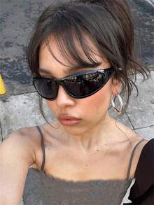 1 Pair Women's Wrap-Around Fashion Glasses, Y2K Style, Suitable For Outdoor Cycling, Daily Outdoor Sports, Beach Leisure And Other Occasions, Can Also Be Used As Women's Glasses To Create A Beach Leisure Look For The Back-To-School Season And Showcase A Collegiate Style. - 黑色 - 查看 1