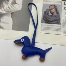 时尚腊肠犬PU皮钥匙扣，女士包包挂饰钥匙圈礼品 - 彩色 - 查看 14