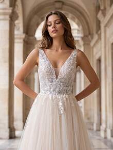2026 Summer Elegant V-Neck Exquisite Lace With Beads Long Beige Bridal Gown Suitable For Wedding - Beige - View 3