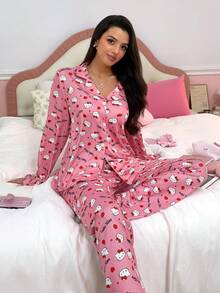 Noctvar OBM Sleepwear X Hello Kitty طقم بيجامة نسائي بطبعة هالو كيتي وردية لطيفة على كامل التصميم مع كارديجان بياقة، ملابس منزلية ناعمة ومريحة بأسلوب أنثوي، طقم من قطعتين - وردي - مشاهدة 5