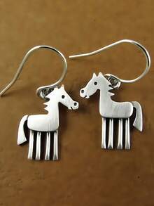1 Pair Elegant Minimalist Cute Style Animal Pony Pendant Earrings, Fashion Creative Jewelry Ear Accessories, Suitable For Women's Daily Wear And Party, Ideal Holiday Gift - Silver - View 3