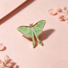 Luna Moth Enamel Pin Fashion Decorative Badge Ornaments Lapel Bag Badges Gifts - Green - View 5