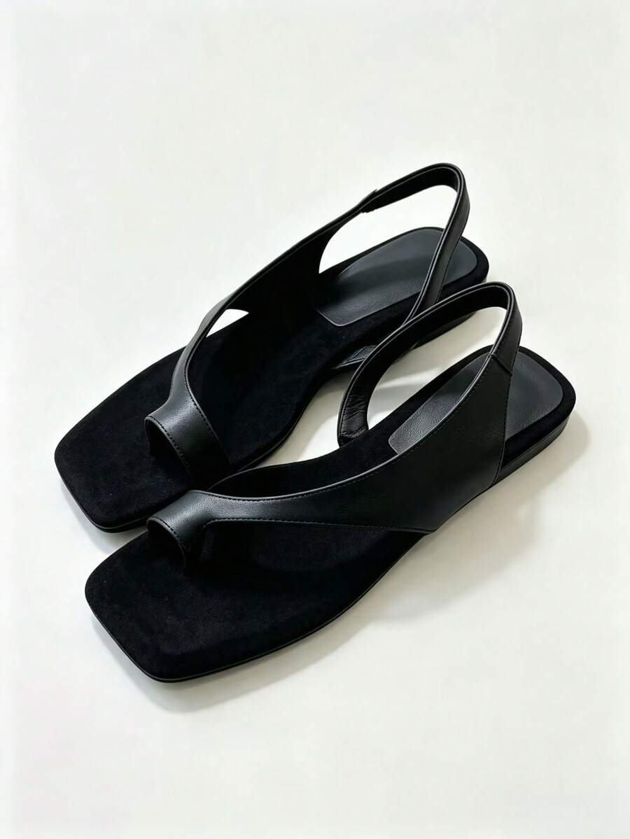 Sandal Datar Ujung Persegi Terbaru Musim Panas 2026 untuk Wanita, Gaya Prancis Minimalis Elegan INS Sandal Romawi Datar Nyaman untuk Liburan, Sandal Jepit