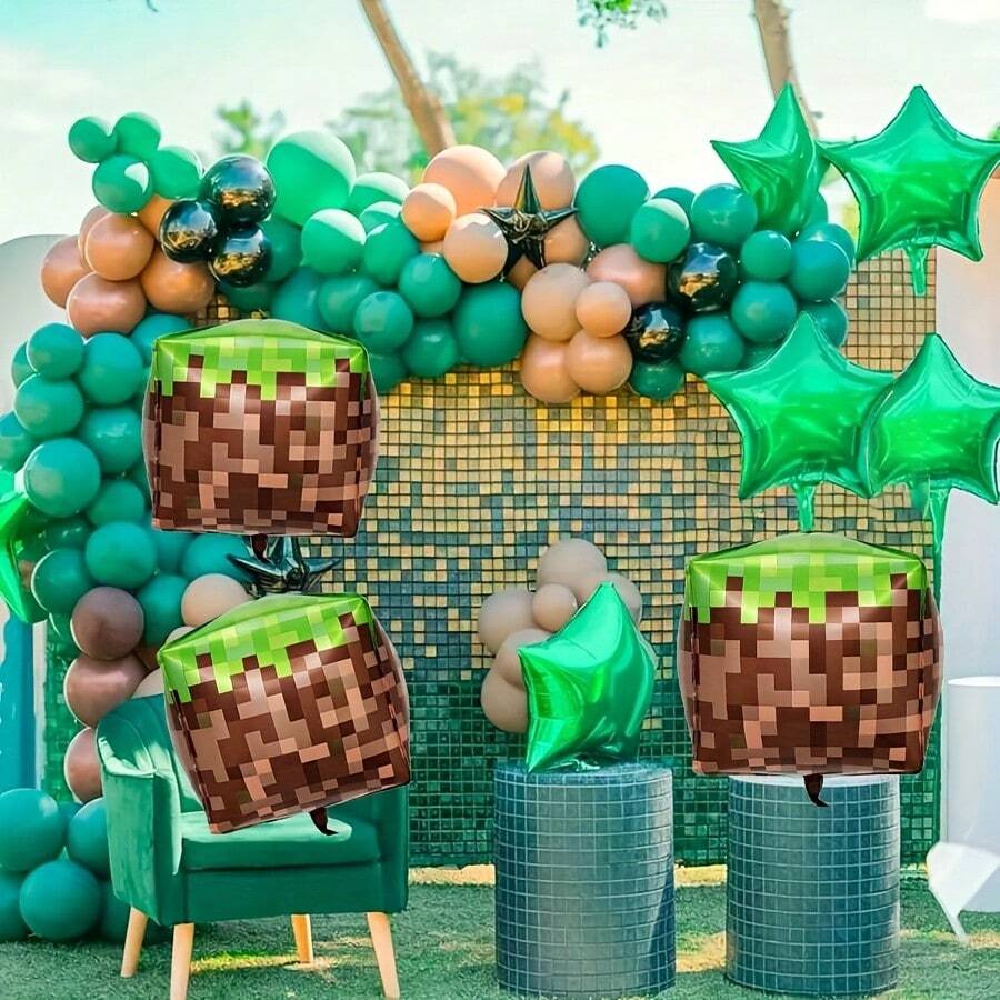 Large Pixel Cube Aluminum Foil Balloon, Video Game Miner Theme Polyester Film Balloon, 55.88cm Pixel Mining Birthday Decoration, Game Party Supplies Props - Square Pixel - View 1
