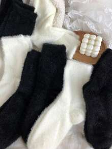 1/3/5 Pairs Autumn/Winter Solid Color Mink Fur Warm Fuzzy Mid-Calf Socks For Women, Couples Winter Floor Socks - Black - View 4