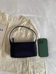 極簡風女款單肩包 手提包 高品質腋下包 半月包 附絲巾 適合上班通勤購物 - 黑色 - 查看 4