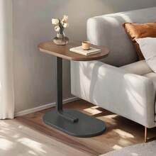 Mesa lateral versátil em C, com tampo de madeira e base metálica pesada para maior estabilidade. Design moderno e minimalista, ótima para usar como mesa de cabeceira ou mesa de jantar auxiliar. - Multicolorido - Visão 12