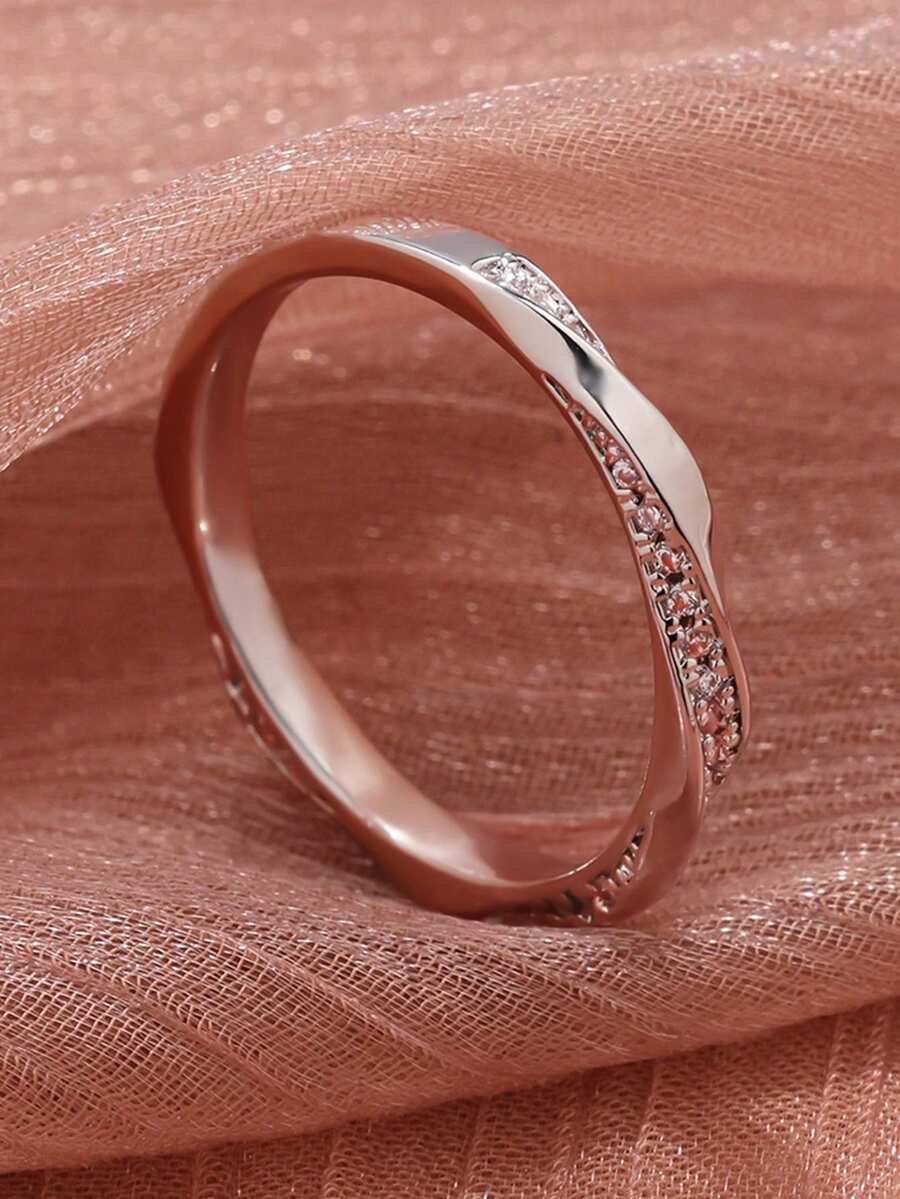1PC Women's Fashion Minimalist Versatile Round Circle Ring Inlaid With Synthetic Cubic Zirconia, Suitable For Wedding Engagement, Valentine's Day Gift, Anniversary, Birthday Gift - Silver - View 1