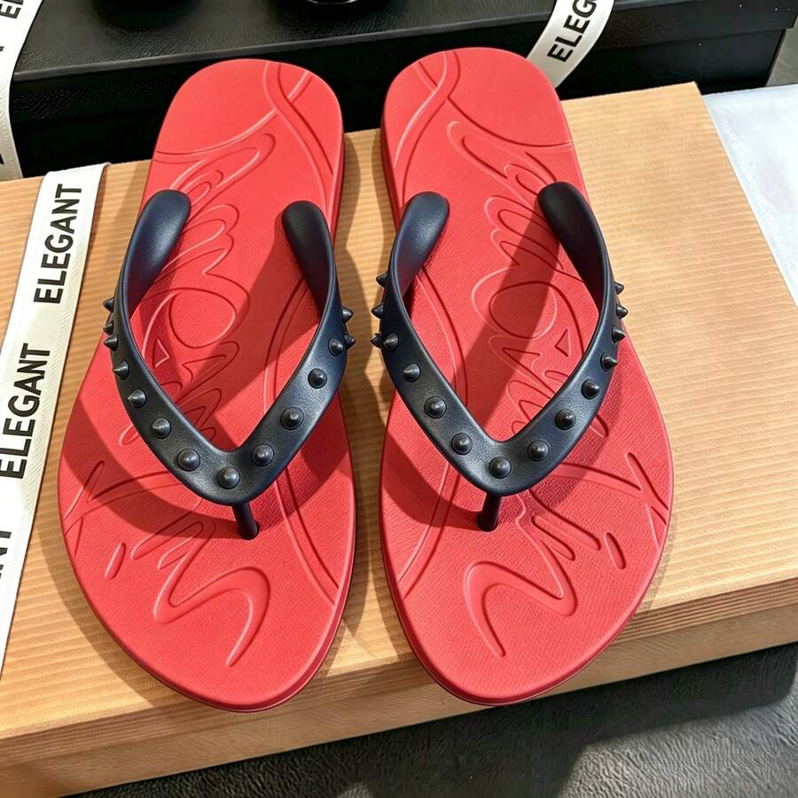 CL"Classic Retro 3D Riveted Red-Bottom Flip-Flops, Couple Beach Flat Toe Sandals, Casual Slip-Resistant Comfortable Flip-Flops - 黑紅半釘 - 查看 1