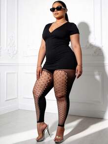 1pc Women's Plus Size Cropped Length Front Distressed Fishnet Leggings, Black Elastic Tights, Sexy Fashion Fishnet Stockings, Suitable For Halloween, Christmas, Back To School, Party, Daily Wear - Black - View 1