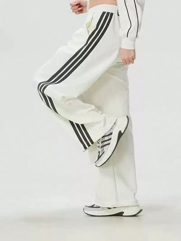 Adidas Celana Pisang Seri Dansa Tiga Garis, Celana Rajut Wanita Model Twist - Putih/Hitam - View 1