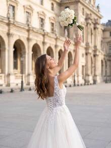 2026 Summer Elegant V-Neck Exquisite Lace With Beads Long Beige Bridal Gown Suitable For Wedding - Beige - View 4