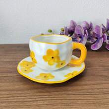 Set Cangkir dan Piring Keramik Underglaze Motif Bunga Lukis Tangan 300ml, Set Cangkir Teh Sore & Set Cangkir dan Piring Kopi - Pola bunga berwarna oranye-kuning - View 1