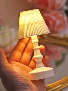1pc Street Side Street Light Design LED Mini Table Lamp Desktop Luminous Decoration Small Ornaments Children's Bedroom Bedside Decoration Small Night Light Atmosphere Light,Christmas Decor Lights - Pleated - View 8