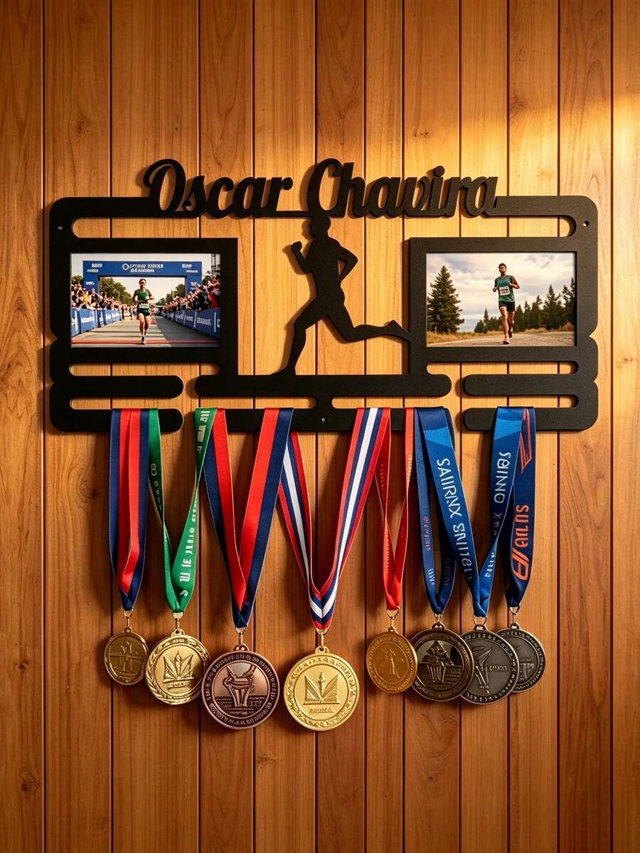 1 buah Rak Pajangan Medali Foto Personalisasi - Tempat Medali Logam dengan Nama Kustom dan Bingkai Foto untuk Atlet, Penghargaan Olahraga, Pelari, Penggemar Sepak Bola, Pajangan Medali yang Dipasang di Dinding, Rak Medali dengan Pola Teks Foto Kustom, Perlengkapan Penghargaan Kustom, Dekorasi Ruang Tamu dan Kamar Tidur, Dekorasi Rumah - Hitam - View 1