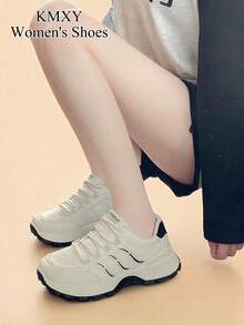 1 Pair Women's Thick Sole Athletic Shoes Lace-Up Patchwork Design Daily Walking Shoes - Black and White - View 4