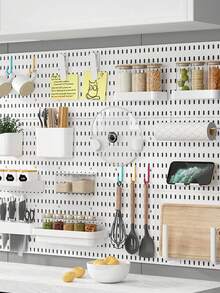 Estantería de almacenamiento de pared con tablero perforado sin taladro, organizador de almacenamiento de pared, estantería de almacenamiento multifuncional con tablero perforado, estantería de almacenamiento con ganchos montada en la pared, estantería de almacenamiento de cocina, estantería de almacenamiento de baño, organizador de pared de dormitorio, tablero de almacenamiento de escritorio, estantería de almacenamiento de herramientas, estantería de almacenamiento de cosméticos, estantería de almacenamiento de especias, organizador de suministros de oficina, estantería de llaves de entrada, estantería de exhibición combinable DIY, tablero de almacenamiento de pared multiusos, adecuado para cocina, baño - Multicolor - Ver 4