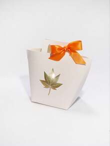 6pcs Fall Maple Leaf Paper Gift Boxes, Elegant Favor Boxes With Ribbon Handle, Mini Gift Packaging For Thanksgiving Table Favors, Wedding Guest Gifts, Party Souvenirs, Classroom Exchange, Boutique Packaging - 12.5X9.5X8cm - View 12