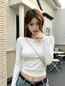 1 buah Kaos Lengan Panjang Wanita Warna Polos, Atasan Pendek Slim Fit - Putih - View 4