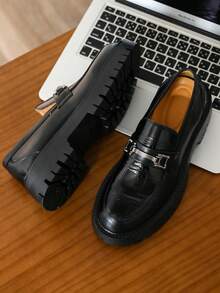 Men's Crocodile Texture Metal Buckle Thick Sole Loafers British Slip-On Formal Shoes Commute Wedding Casual Shoes - Black - View 2