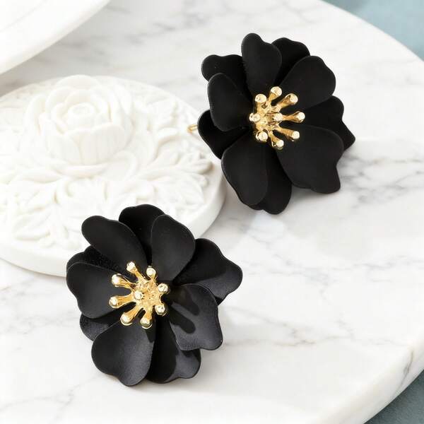 1pc Fashion Matte Spray Painted Floral Earrings, Elegant Sweet Fresh Floral Stud Earrings, Vintage Vacation Style