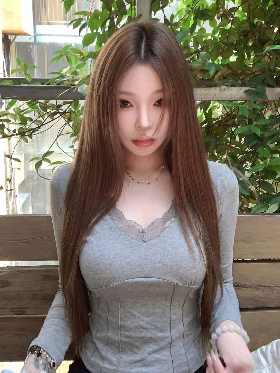 秋季新款女款V領蕾絲拼接長袖T恤,修身顯瘦打底上衣 - 灰色 - 查看 1