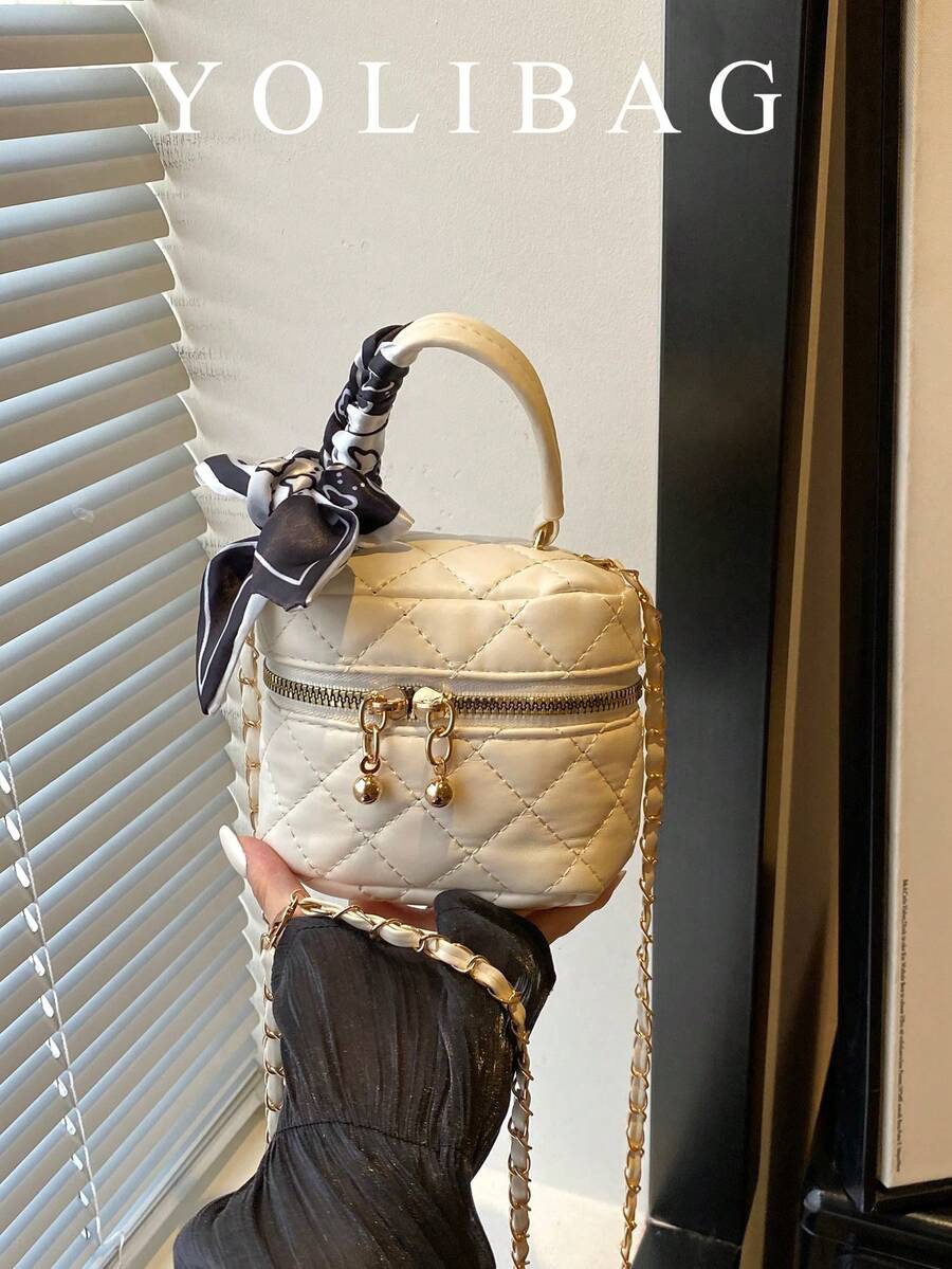 White Quilted Chain Small Square Bag, Mini Handheld Makeup Bag, Versatile Crossbody Bag With Heart Charm, Commuter Handbag