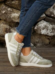Women Retro Plaid Patch Striped Skate Shoes, Lightweight Non Slip Lace Up Daily Casual Trainers - Green - View 6