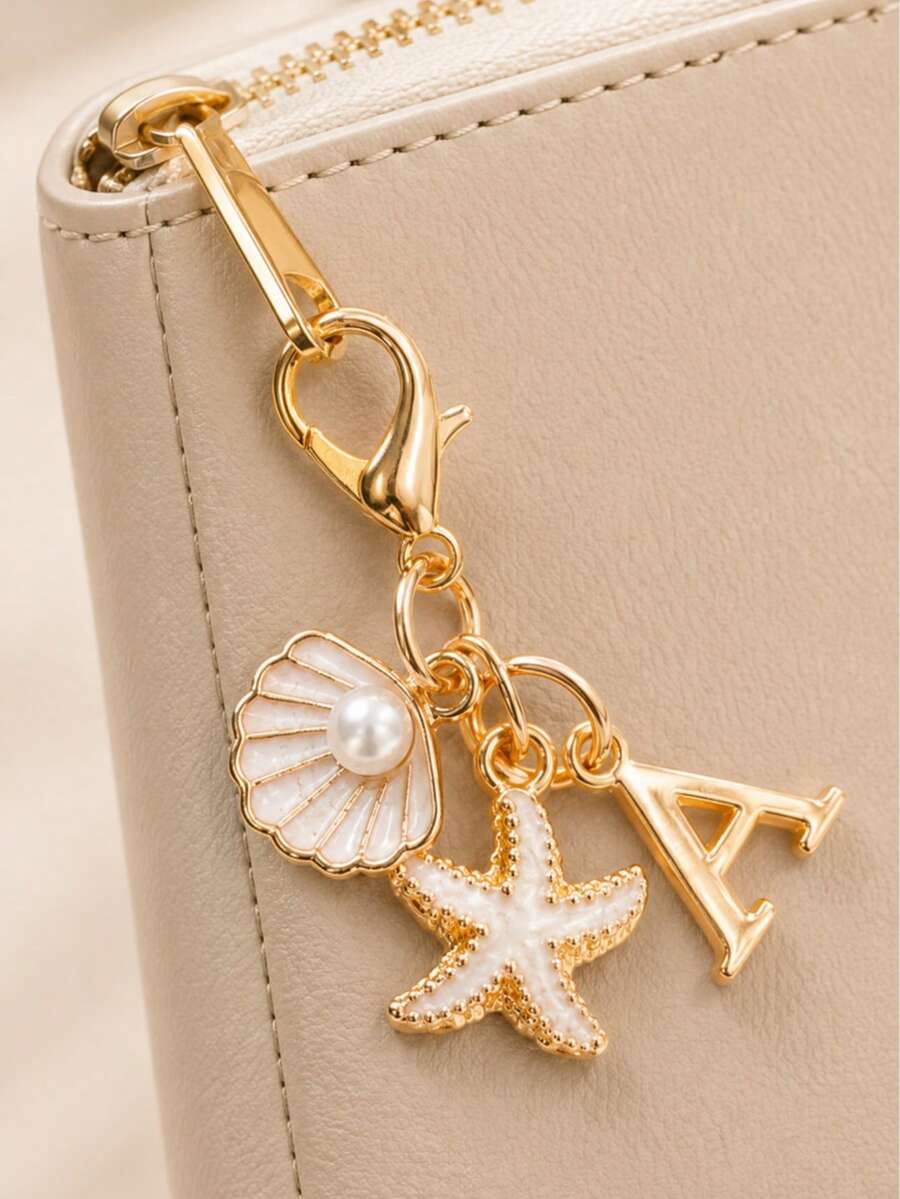 1pc Gold Letter Bohemian Keychain Decorated With Shells And Starfish, A-Z Letter Options, Perfect For Holiday And Beach Theme, Gift For Teacher, Mom, Friend Birthday, Shell Jewelry, Back To School, Halloween, Gift For Boyfriend - White Starfish Shell - View 1