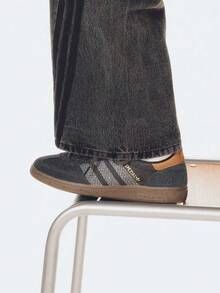 Adidas Originals Sepatu Kasual Olahraga Low-Top Unisex HANDBALL SPEZIAL HP7131 - Rust Brown - View 2