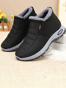 Women Snow Boots - Black - View 2