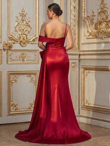 This Fashionable Red Satin Dress For Women Features An Asymmetric Neckline, Short Sleeves, And A High Slit Wedding Party - Burgundy - View 2