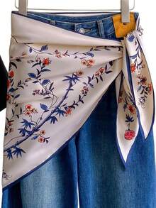 1pc 2026 Spring/Summer New Floral Triangle Scarf, Women's Versatile Atmosphere Outerwear Triangle Shawl, Multi-Functional Silk Scarf, Soft Neck Protection, Sun Protection - Blue - View 3