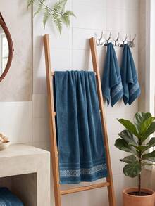 4/2/1pc - Size Approx. Bath Towel 28*55inch/Towel 13.4*30inch/ Geometric Jacquard Trim, Ultra Soft Absorbent Home Bath Towel, Thickened Quick Dry, Luxury Spa Towel, Suitable For Bathroom, Gym, Hotel, Men And Daily Home Use - Navy Blue - View 3