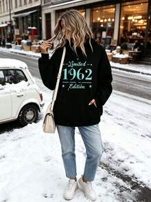 Women's Limited Edition1962Hooded Sweatshirt,Round Collar Design,Loose Design,Street Hip-Hop Style,Comfortable To Wear,Personalized Print. - 黑色 - 查看 1