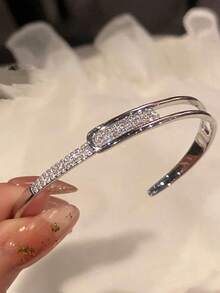 1pc Open Starry Sky Bracelet For Women, Minimalist Textured Silver-Tone Geometric Bangle With Rhinestones, Gift Suitable For Daily Wear And Party - Star - View 2