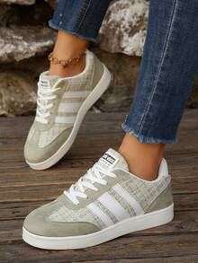 Women Retro Plaid Patch Striped Skate Shoes, Lightweight Non Slip Lace Up Daily Casual Trainers - Green - View 4