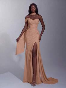 Elegant Cold Shoulder Choker Neckline Ruched Fitted Bodice High Slit Slim Silhouette Evening Gown, Suitable For Photo Shoots And Formal Dinners Wedding - Khaki - View 5