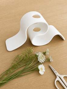 2/1pc Creative Ribbon-Shaped Dried Flower Holder, Minimalist Decorative Vase, Curved Vase Ornament. Unique Geometric Tabletop Decor (Fresh Flowers Not Included). Suitable For Home, Office, Living Room Decoration And Wedding Arrangement. - Multi-color - View 11