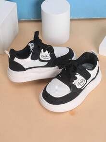 Toddler Fashion Versatile Casual Hook And Loop Sports Skate Shoes - Black - View 1