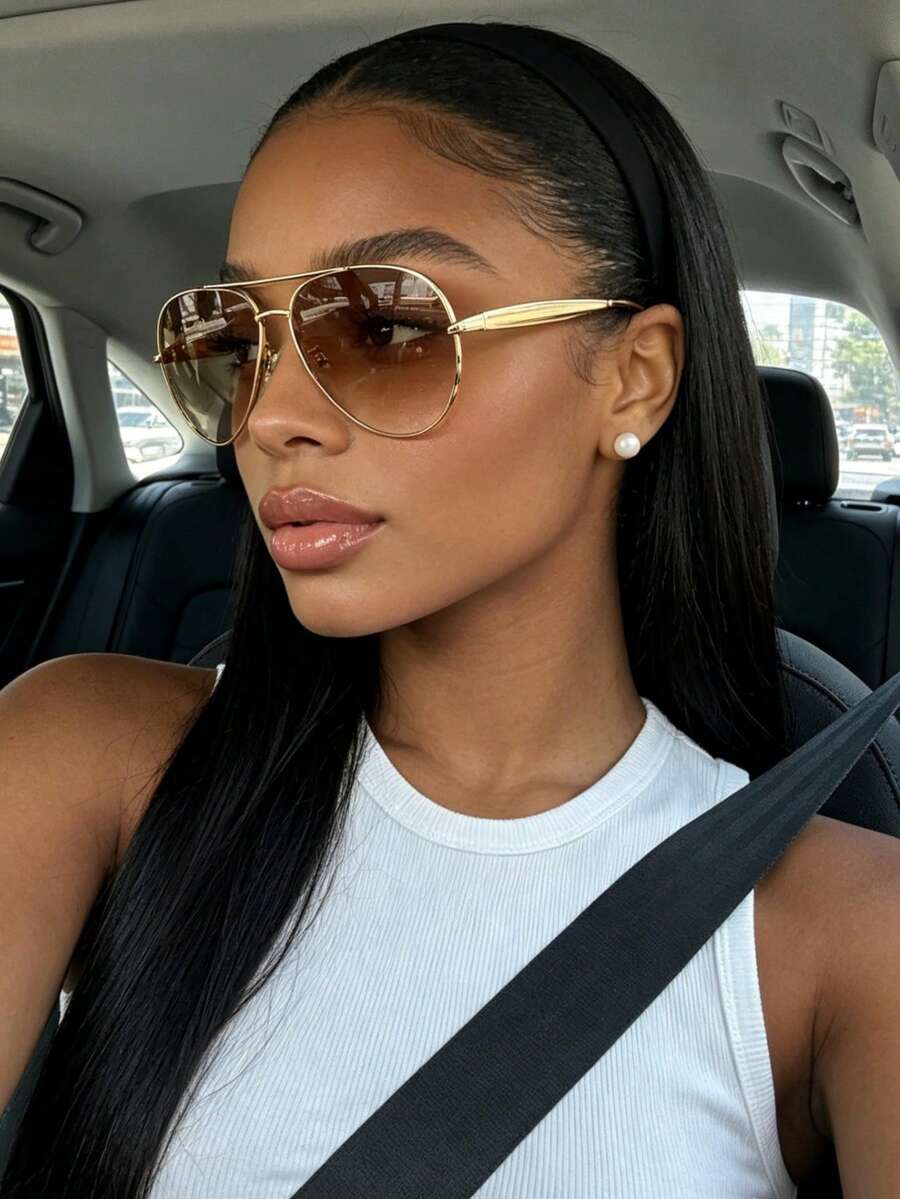 1 Pair Luxury Gold Frame Women's Fashion Glasses With Gradient Tea Tint Lenses And Curved Temples, Gentle Atmosphere Accessory For Daily Wear, Street Photography, Vacation Travel, Summer Beach And Other Occasions, Full Of Academic Style, Showcasing Fashion Taste - Gradient Tea - View 1