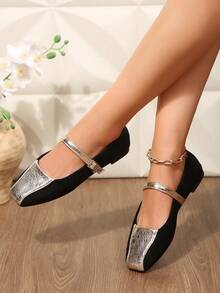 Spring/Autumn Low Vamp Strap Soft Sole Colorblock Mary Jane Shoes New French Style Lightweight Commuter Work Shoes - Black and Gold - View 3