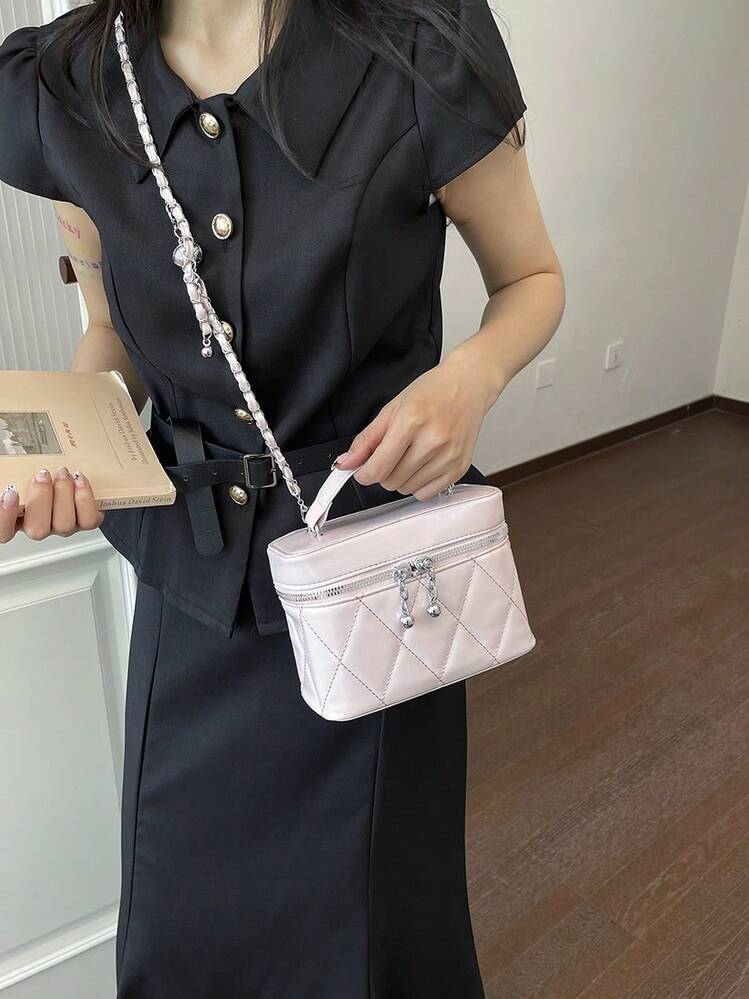 1 buah Tas Tangan Persegi Kecil Kasual Serbaguna Warna Hitam, Kain Kotak Bordir Modis, Cocok Untuk Menyimpan Ponsel, Lipstik, Koin, Tas Kecil Untuk Belanja, Dompet, Wanita Muda, Mahasiswa, Pendatang Baru, Pekerja Kantoran. Sempurna Untuk Kantor, Universitas, Kerja, Bisnis, Perjalanan, Aktivitas Luar Ruangan, Bepergian, dan Piknik. - Berwarna merah muda - View 3
