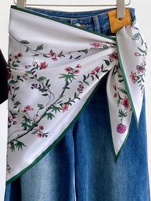 1pc 2026 Spring/Summer New Floral Triangle Scarf, Women's Versatile Atmosphere Outerwear Triangle Shawl, Multi-Functional Silk Scarf, Soft Neck Protection, Sun Protection - Blue - View 1