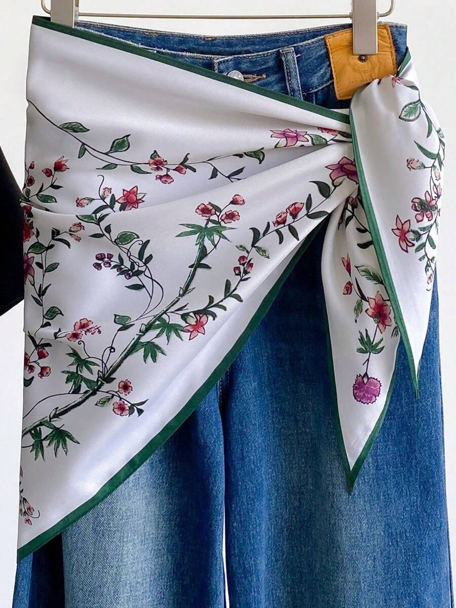1pc 2026 Spring/Summer New Floral Triangle Scarf, Women's Versatile Atmosphere Outerwear Triangle Shawl, Multi-Functional Silk Scarf, Soft Neck Protection, Sun Protection - Blue - View 1