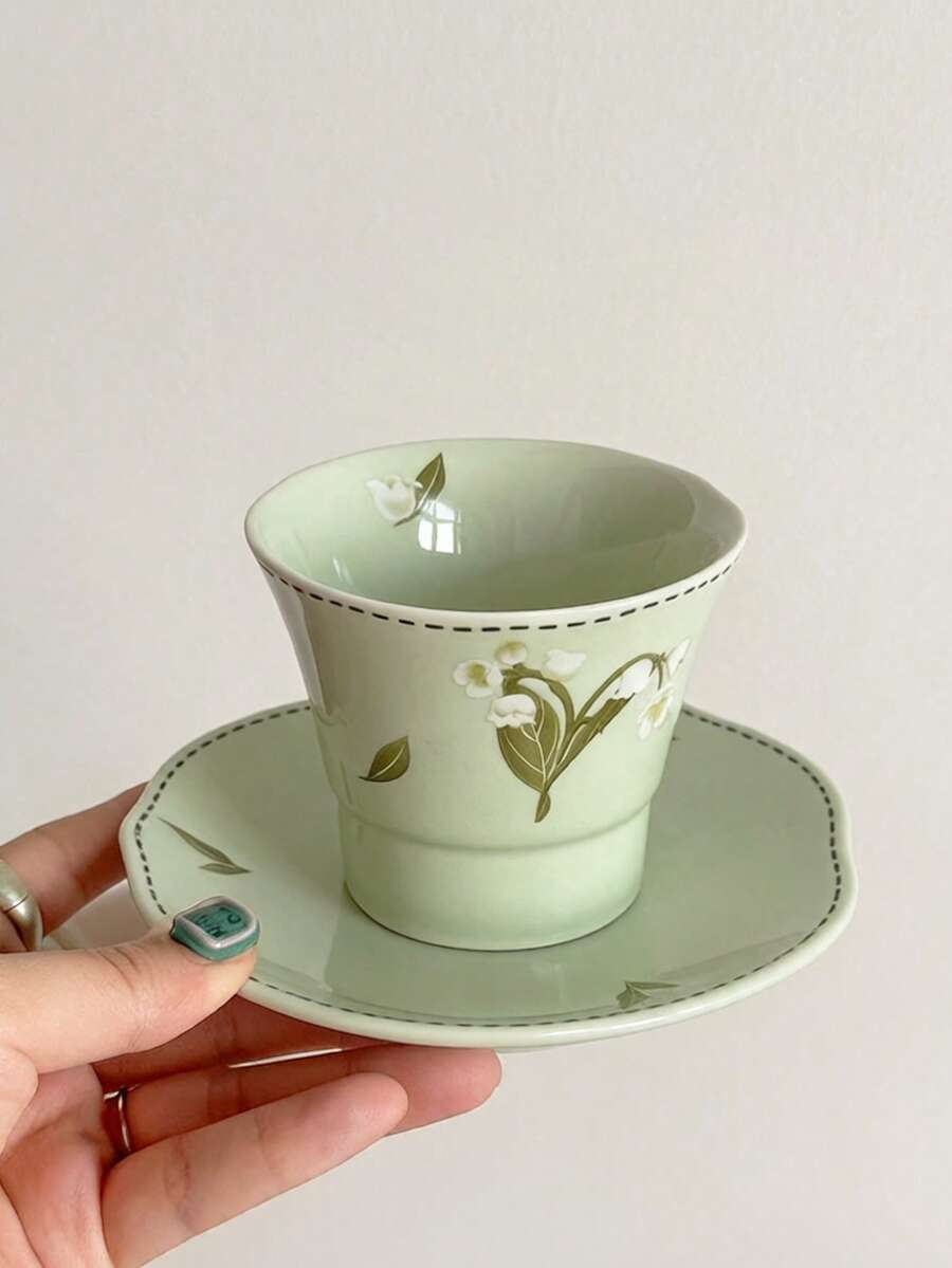2pcs 130ml Vintage Lily Ceramic Tea Cups, Hand-Painted Grip Small Tea Cups, Saucer,Suitable For Afternoon Tea, Small Capacity Coffee Cups& Saucer, Home & Restaurant Use - Multicolor - View 1
