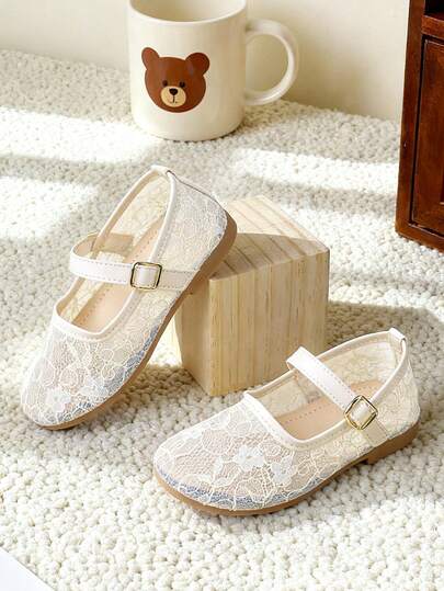 1 Pair Simple Fashion Mesh Hollow Out Girls Children Flat Shoes, Suitable For Daily Wear, Suitable For Outings, Suitable For Summer